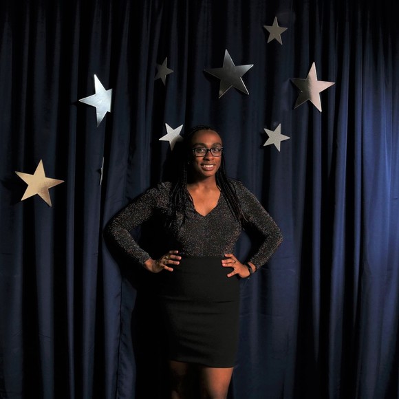 Meet your Posher, Daynisha - Picture 1 of 1